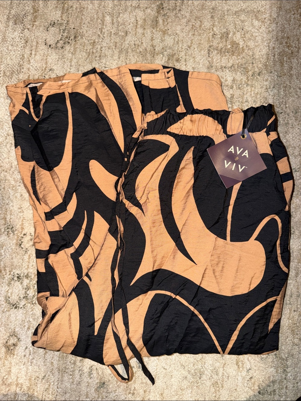 Ava & Viv Black and Tan Abstract-Print Wide Leg Ankle Pants